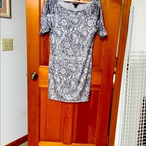 Banana Republic knee length silky dress